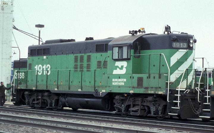 BN 1913 - GP9.jpg